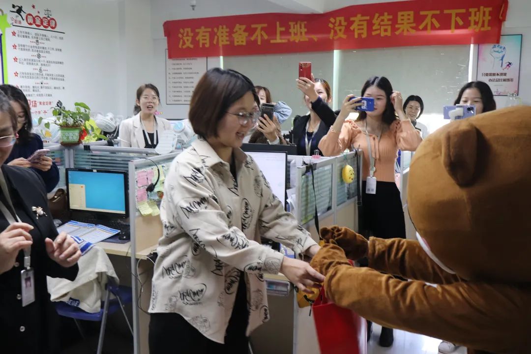 女神佳節今又至，科泰真情在心間
